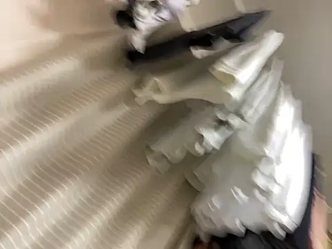 riri riri jp online show from 10-26-25, 03:29