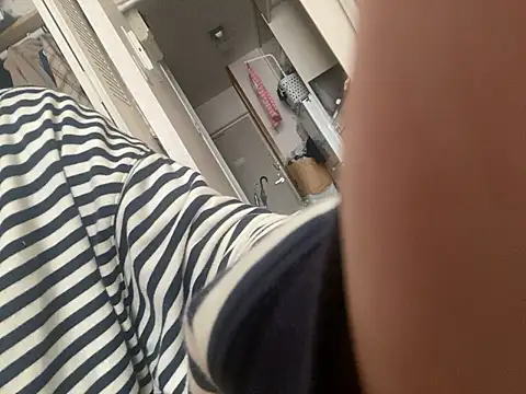 riri riri jp online show from 11-03-25, 01:51