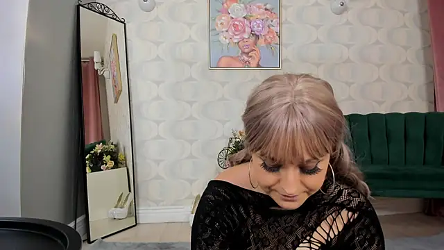 Snapshot of PatriciaSpice chatting on 02-01-25, 08:18 PatriciaSpice online show from 02-01-25, 08:18