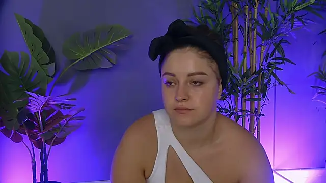 Snapshot of PatriciaSpice chatting on 09-09-25, 04:34 PatriciaSpice online show from 09-09-25, 04:34
