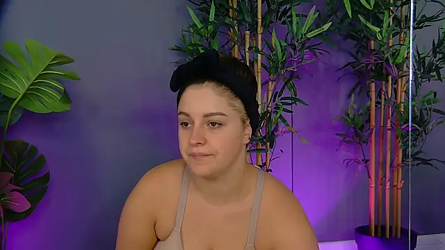 Snapshot of PatriciaSpice chatting on 09-21-25, 04:58 PatriciaSpice online show from 09-21-25, 04:58