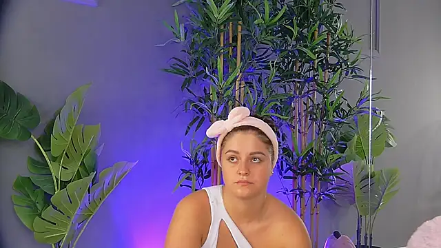 Snapshot of PatriciaSpice chatting on 10-30-25, 05:42 PatriciaSpice online show from 10-30-25, 05:42