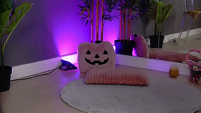 Snapshot of PatriciaSpice chatting on 11-06-25, 05:41 PatriciaSpice online show from 11-06-25, 05:41