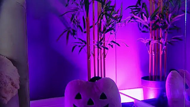 Snapshot of PatriciaSpice chatting on 11-21-25, 04:55 PatriciaSpice online show from 11-21-25, 04:55