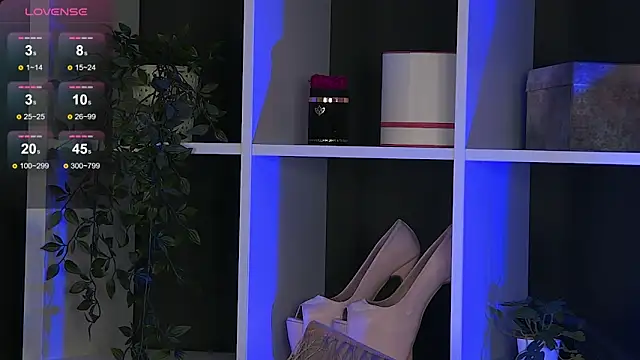 Snapshot of MaddyHeart chatting on 02-06-25, 12:37 MaddyHeart online show from 02-06-25, 12:37