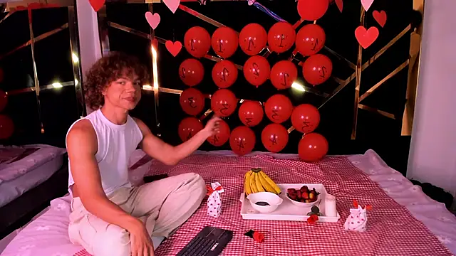 Snapshot of DanteAndKyle chatting on 02-15-25, 01:42 DanteAndKyle online show from 02-15-25, 01:42