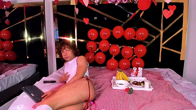 Snapshot of DanteAndKyle chatting on 02-15-25, 04:47 DanteAndKyle online show from 02-15-25, 04:47