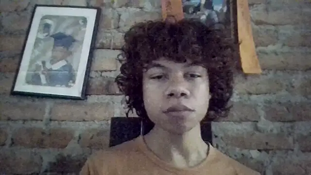 Snapshot of DanteAndKyle chatting on 09-17-25, 07:37 DanteAndKyle online show from 09-17-25, 07:37