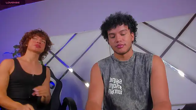 Snapshot of DanteAndKyle chatting on 11-12-25, 11:25 DanteAndKyle online show from 11-12-25, 11:25