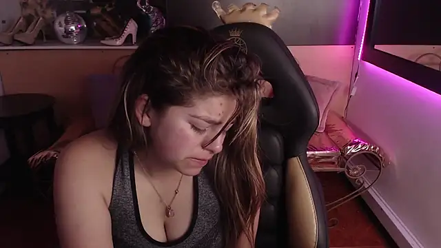 Kitten Cam online show from 10-07-25, 03:04