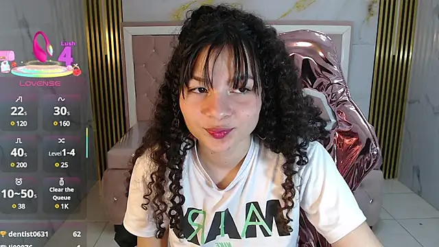 Snapshot of shalon_diaz_s chatting on 02-22-25, 04:19 shalon diaz s online show from 02-22-25, 04:19