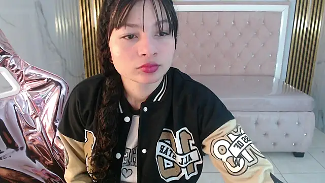 Snapshot of shalon_diaz_s chatting on 03-01-25, 01:07 shalon diaz s online show from 03-01-25, 01:07