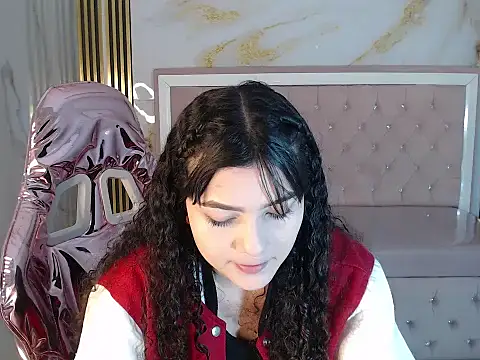 Snapshot of shalon_diaz_s chatting on 03-07-25, 01:18 shalon diaz s online show from 03-07-25, 01:18