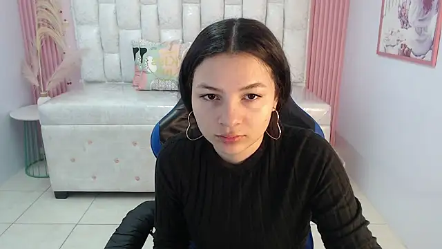 Snapshot of shalon_diaz_s chatting on 09-20-25, 01:12 shalon diaz s online show from 09-20-25, 01:12