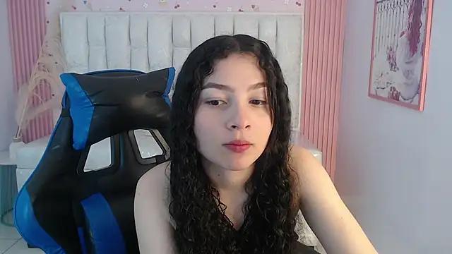 Snapshot of shalon_diaz_s chatting on 10-13-25, 08:09 shalon diaz s online show from 10-13-25, 08:09