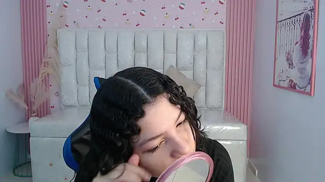 Snapshot of shalon_diaz_s chatting on 10-30-25, 01:12 shalon diaz s online show from 10-30-25, 01:12