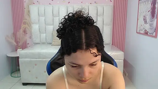 Snapshot of shalon_diaz_s chatting on 11-04-25, 01:10 shalon diaz s online show from 11-04-25, 01:10