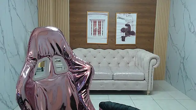 Snapshot of shalon_diaz_s chatting on 11-21-25, 01:15 shalon diaz s online show from 11-21-25, 01:15