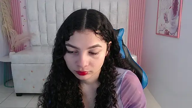 Snapshot of shalon_diaz_s chatting on 11-24-25, 01:11 shalon diaz s online show from 11-24-25, 01:11