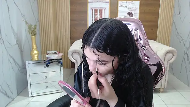 Snapshot of shalon_diaz_s chatting on 11-30-25, 01:15 shalon diaz s online show from 11-30-25, 01:15