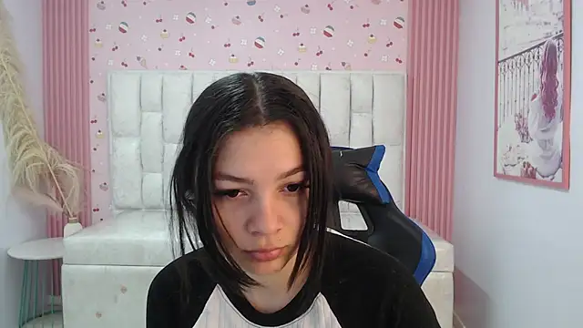 Snapshot of shalon_diaz_s chatting on 12-14-25, 01:16 shalon diaz s online show from 12-14-25, 01:16