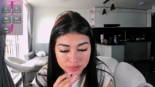 1lubonnie online show from 11-17-25, 09:53