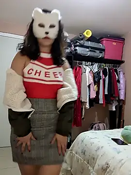 GinnyDelice online show from 02-04-25, 02:39