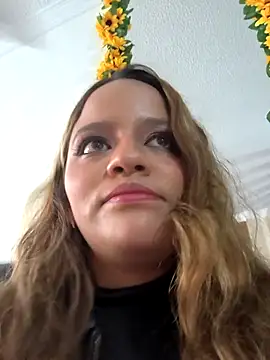 victoria  floyd online show from 10-20-25, 09:04