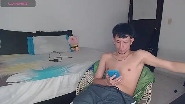 cute mathew online show from 03-18-25, 12:49