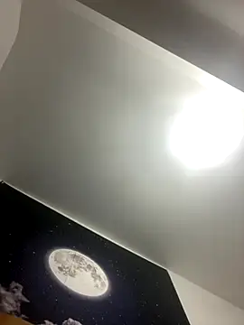 Snapshot of wyattstone chatting on 10-31-25, 10:22 wyattstone online show from 10-31-25, 10:22