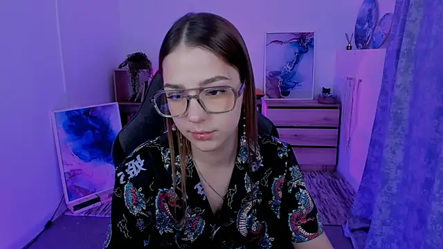 PamBeesly online show from 02-09-25, 08:11