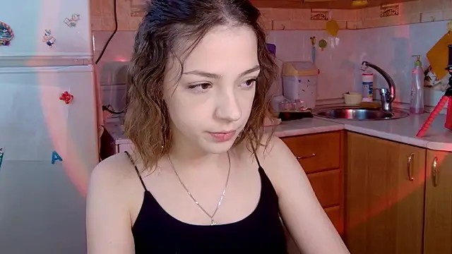 Snapshot of PamBeesly chatting on 02-08-26, 08:18 PamBeesly online show from 02-08-26, 08:18