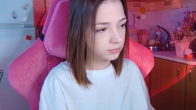 PamBeesly online show from 03-22-26, 02:20