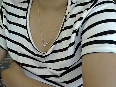 Shanaya1 online show from 03-07-25, 08:34