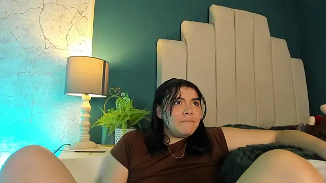 Snapshot of Zoe_Cheshire chatting on 02-28-25, 06:32 Zoe Cheshire online show from 02-28-25, 06:32