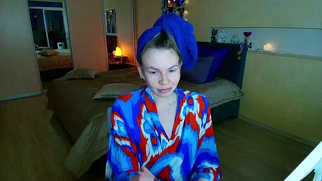 Snapshot of ReginaSparkle chatting on 03-05-25, 03:08 ReginaSparkle online show from 03-05-25, 03:08