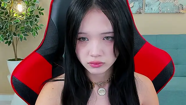 Snapshot of AnneCurtis chatting on 02-05-25, 12:38 AnneCurtis online show from 02-05-25, 12:38