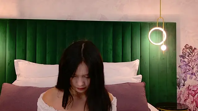 Snapshot of AnneCurtis chatting on 09-20-25, 03:07 AnneCurtis online show from 09-20-25, 03:07