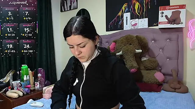 Emmie Hot online show from 07-09-26, 11:47