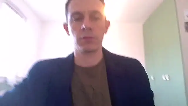 Snapshot of Masterclassyfeet chatting on 03-13-25, 09:32 Masterclassyfeet online show from 03-13-25, 09:32