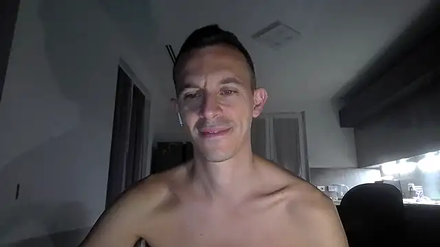 Snapshot of Masterclassyfeet chatting on 09-13-25, 10:20 Masterclassyfeet online show from 09-13-25, 10:20