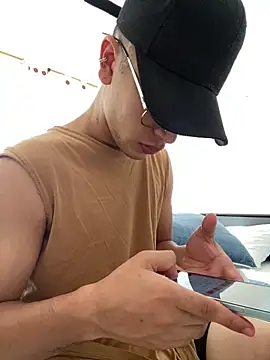 Snapshot of Diegosavage3 chatting on 09-19-25, 03:34 Diegosavage3 online show from 09-19-25, 03:34