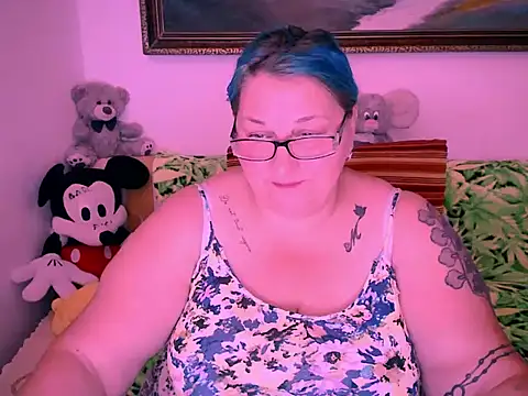 Snapshot of mayamayx chatting on 10-09-25, 07:56 mayamayx online show from 10-09-25, 07:56