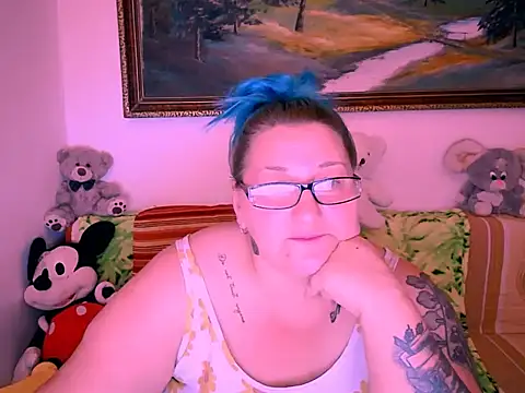 Snapshot of mayamayx chatting on 10-10-25, 05:23 mayamayx online show from 10-10-25, 05:23