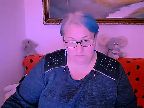 Snapshot of mayamayx chatting on 10-24-25, 02:35 mayamayx online show from 10-24-25, 02:35