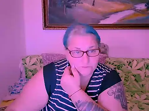 Snapshot of mayamayx chatting on 10-29-25, 09:05 mayamayx online show from 10-29-25, 09:05