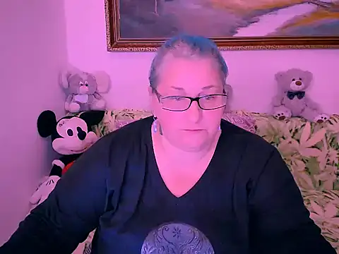 Snapshot of mayamayx chatting on 10-30-25, 03:24 mayamayx online show from 10-30-25, 03:24