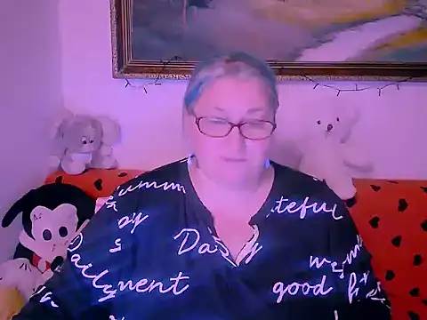 Snapshot of mayamayx chatting on 11-23-25, 03:34 mayamayx online show from 11-23-25, 03:34