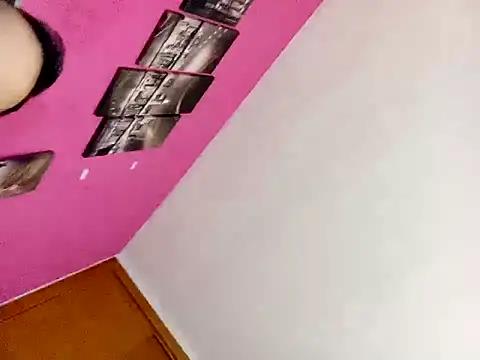 Snapshot of edubig23cm chatting on 03-03-25, 12:37 edubig23cm online show from 03-03-25, 12:37