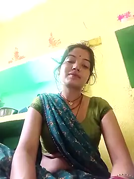 Bhuvi Bedi online show from 02-26-25, 11:48